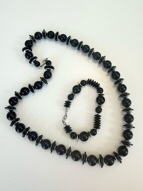 Black Beaded Necklace and Bracelet Set